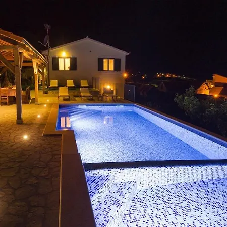 My Peace With Heated Pool Near Omis & Split